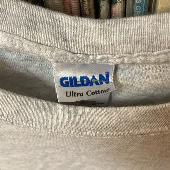 💥HOST PICK💥 🍻 📺 Vintage Cheers TV Show Herald Grey Graphic Tee 📺 🍻 - Picture 11 of 11